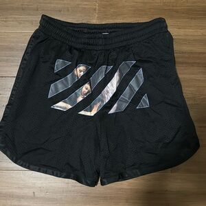 Off White Mens Shorts (SZ S)